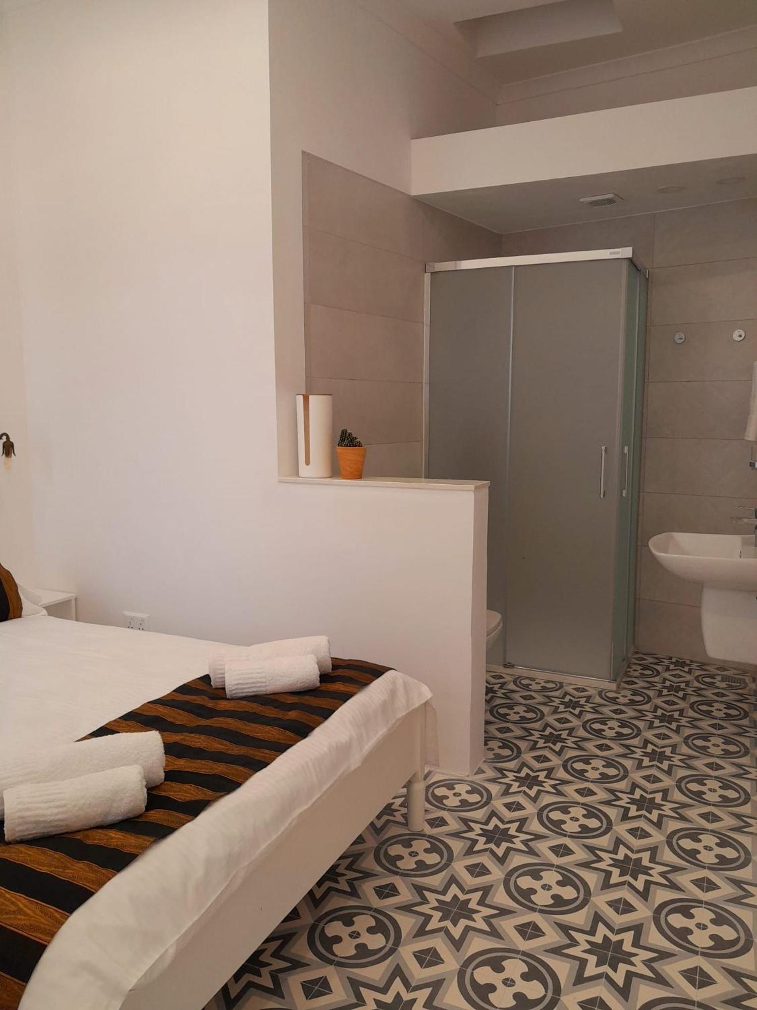 Charming Town House In Cospicua, Valperga Rooms Екстер'єр фото
