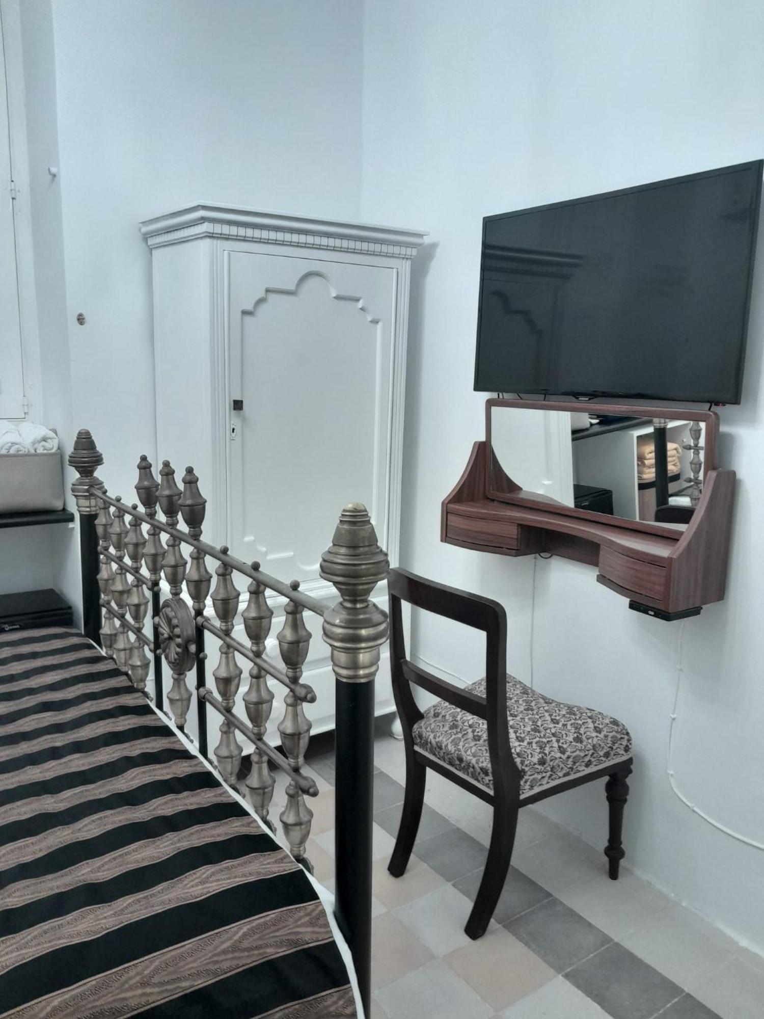 Charming Town House In Cospicua, Valperga Rooms Екстер'єр фото