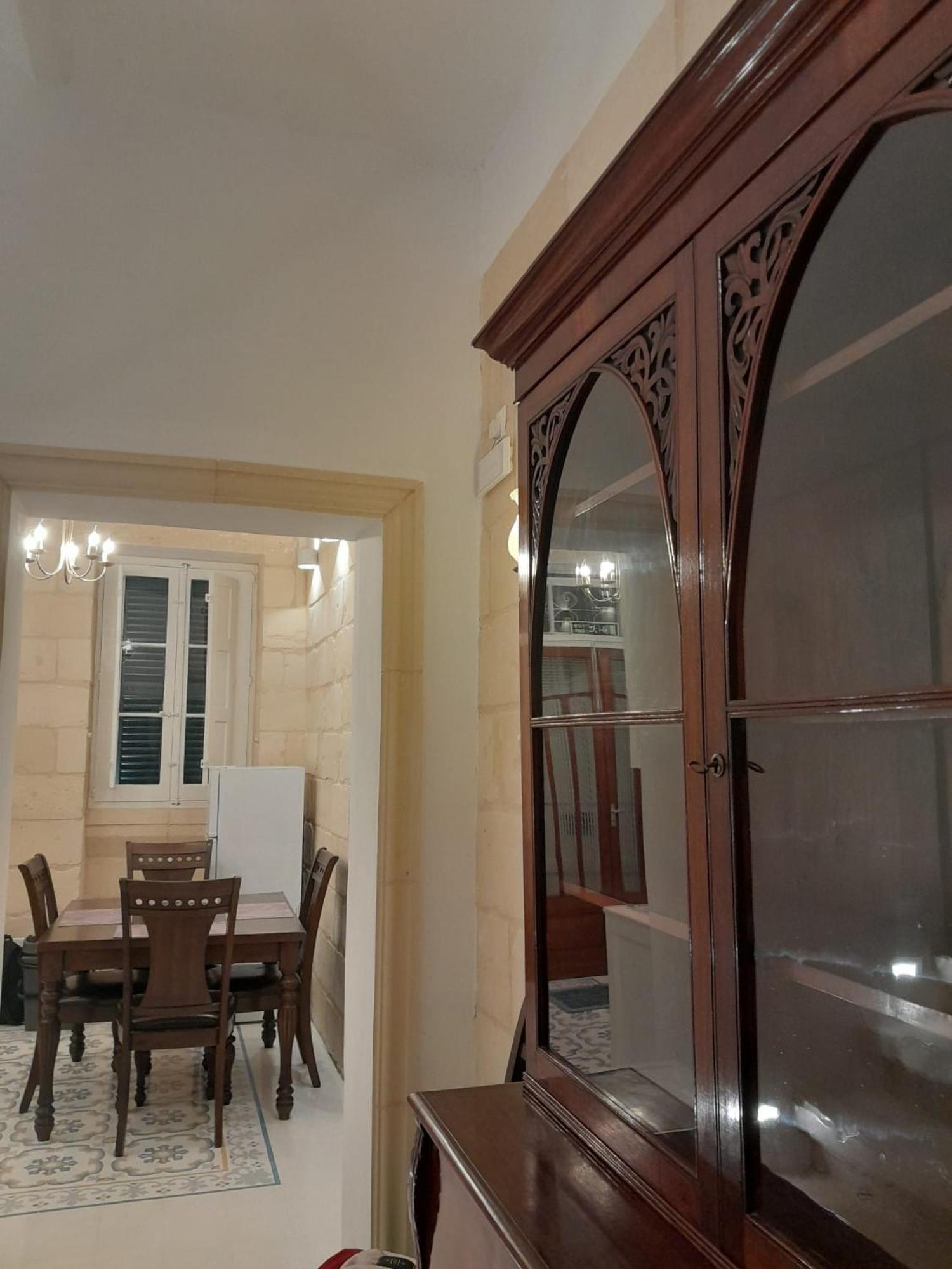 Charming Town House In Cospicua, Valperga Rooms Екстер'єр фото