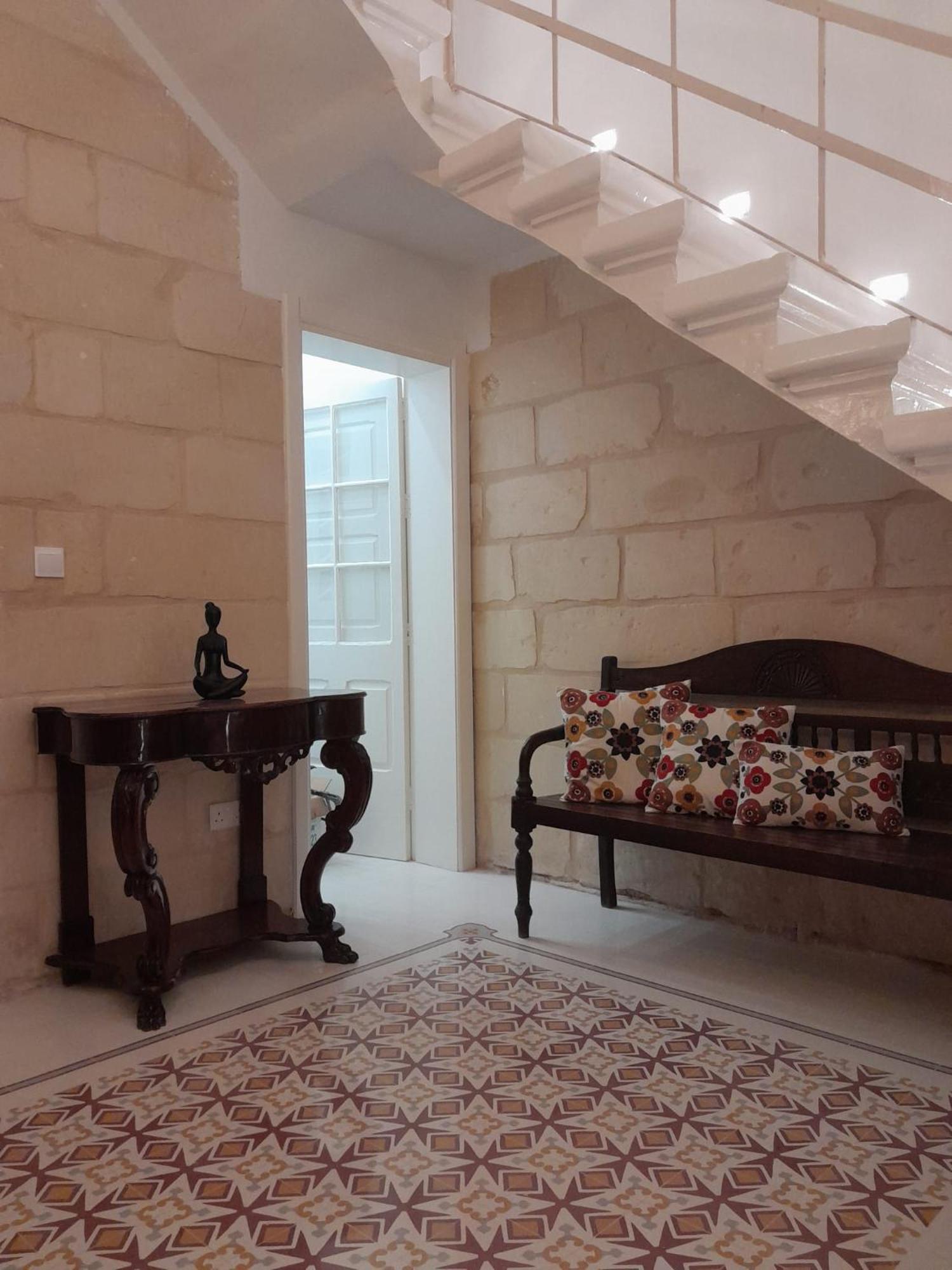 Charming Town House In Cospicua, Valperga Rooms Екстер'єр фото